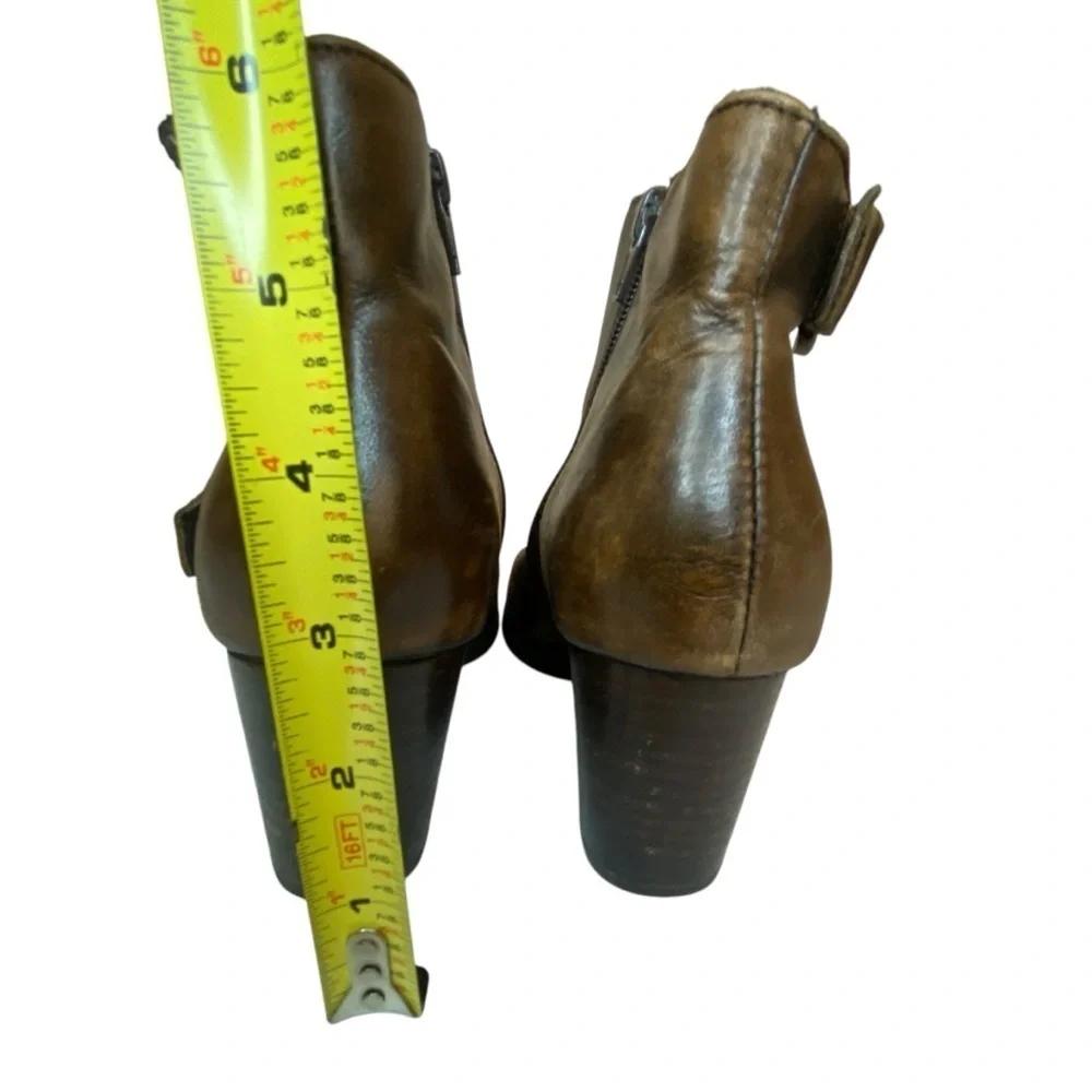 Born Women's Ondine Sepia Brown Moto Ankle Boot SZ 7.5